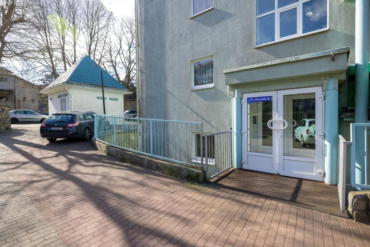 Apartament Sklodowskiej-Curie By Renters Miedzyzdroje Exteriör bild