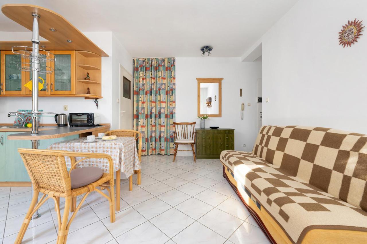 Apartament Sklodowskiej-Curie By Renters Miedzyzdroje Exteriör bild